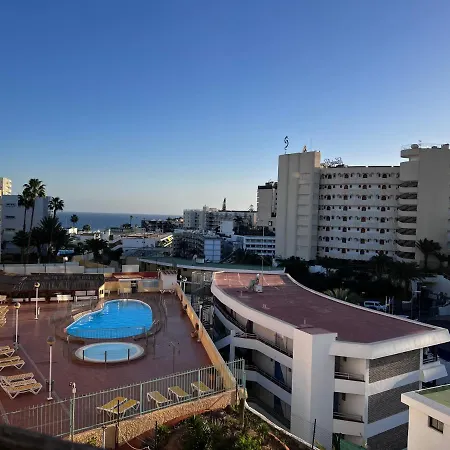 Estudio Mondrian * Playa del Ingles (Gran Canaria)