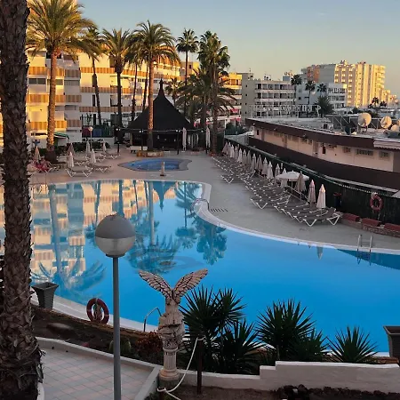 Estudio Mondrian Aparthotel