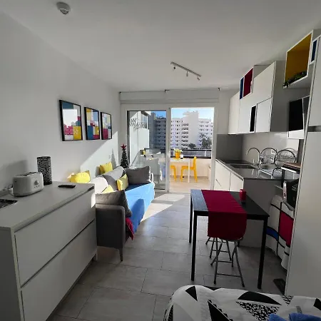 Appart hôtel Estudio Mondrian