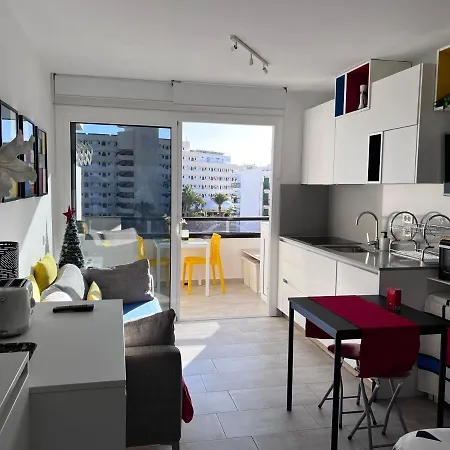 Estudio Mondrian Appart hôtel