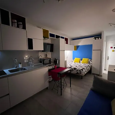 Appart hôtel Estudio Mondrian