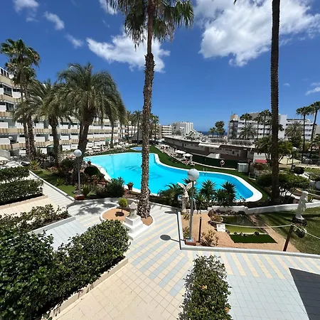 Aparthotel Estudio Mondrian