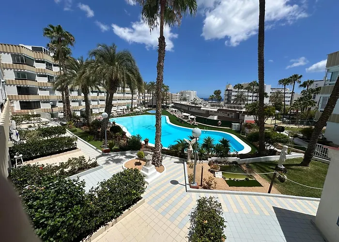 Aparthotel Estudio Mondrian