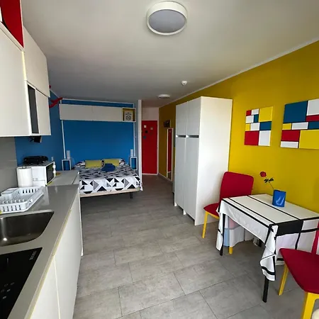 Estudio Mondrian Appart hôtel 4*